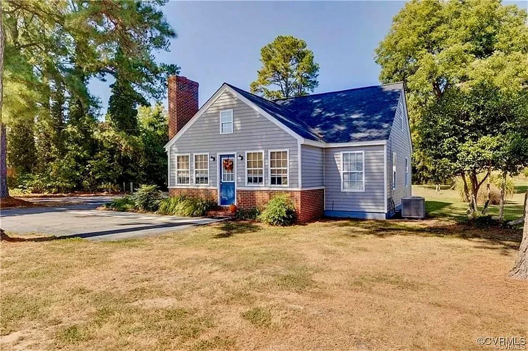 Unique dome house in Joshua Tree desert