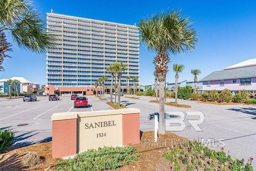1524 W Beach Blvd APT 203, Gulf Shores, AL 36542 - 2