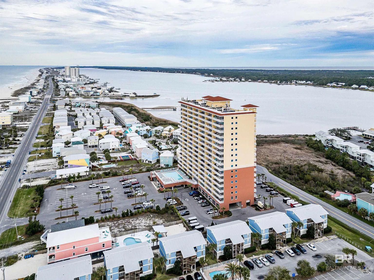 1524 W Beach Blvd APT 203, Gulf Shores, AL 36542 - 5