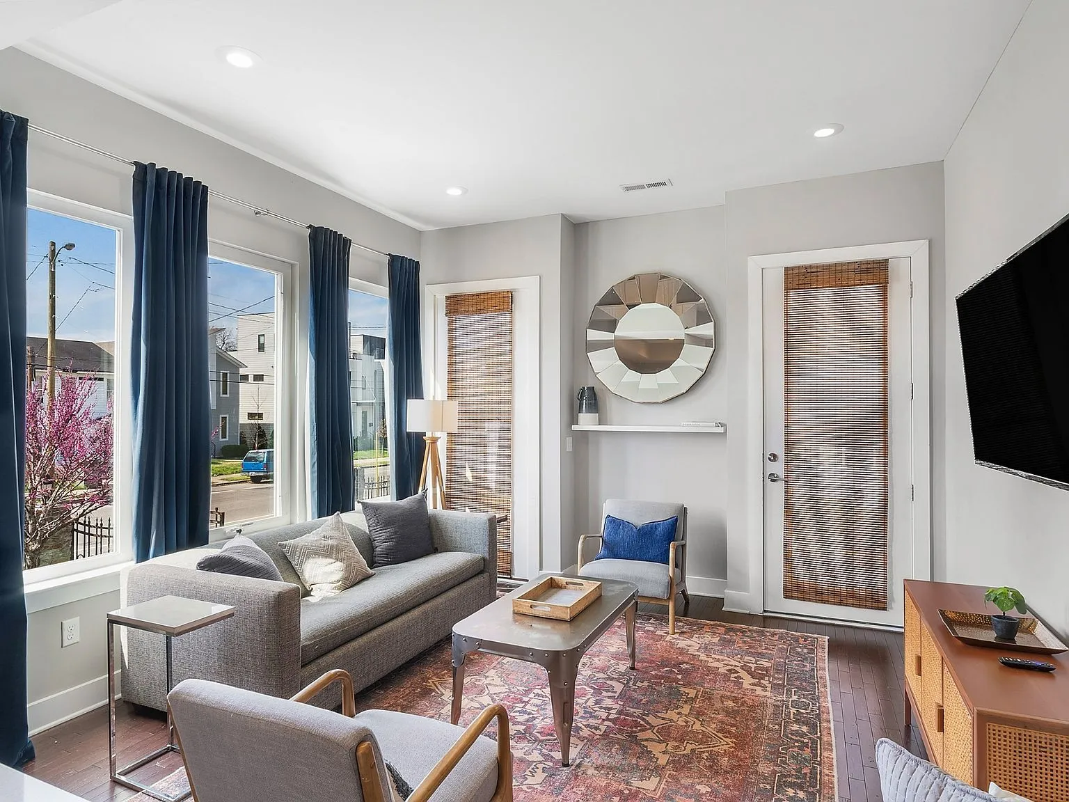 1240 2nd Ave S APT 1, Nashville, TN 37210 - 2