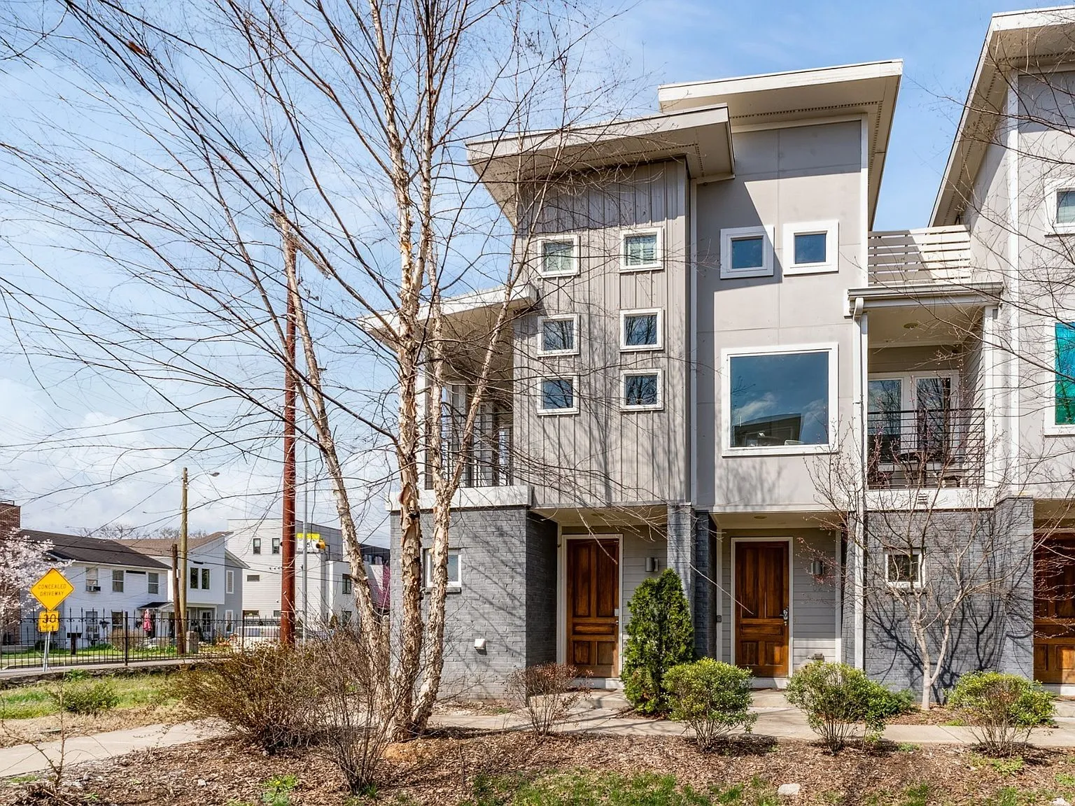 1240 2nd Ave S APT 1, Nashville, TN 37210 - 4