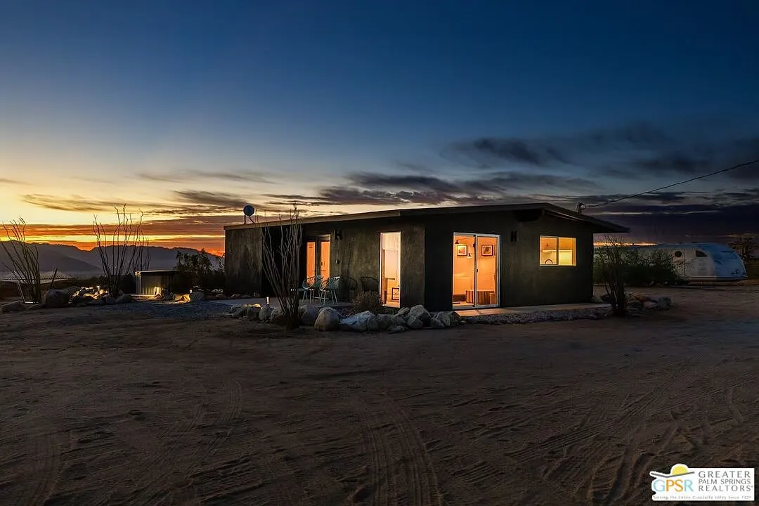 4619 Kickapoo Trl, Landers, CA 92285 - 4