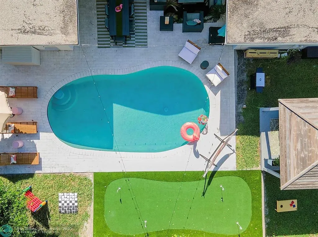 20000 Highland Lakes Blvd, Miami, FL 33179 - 5