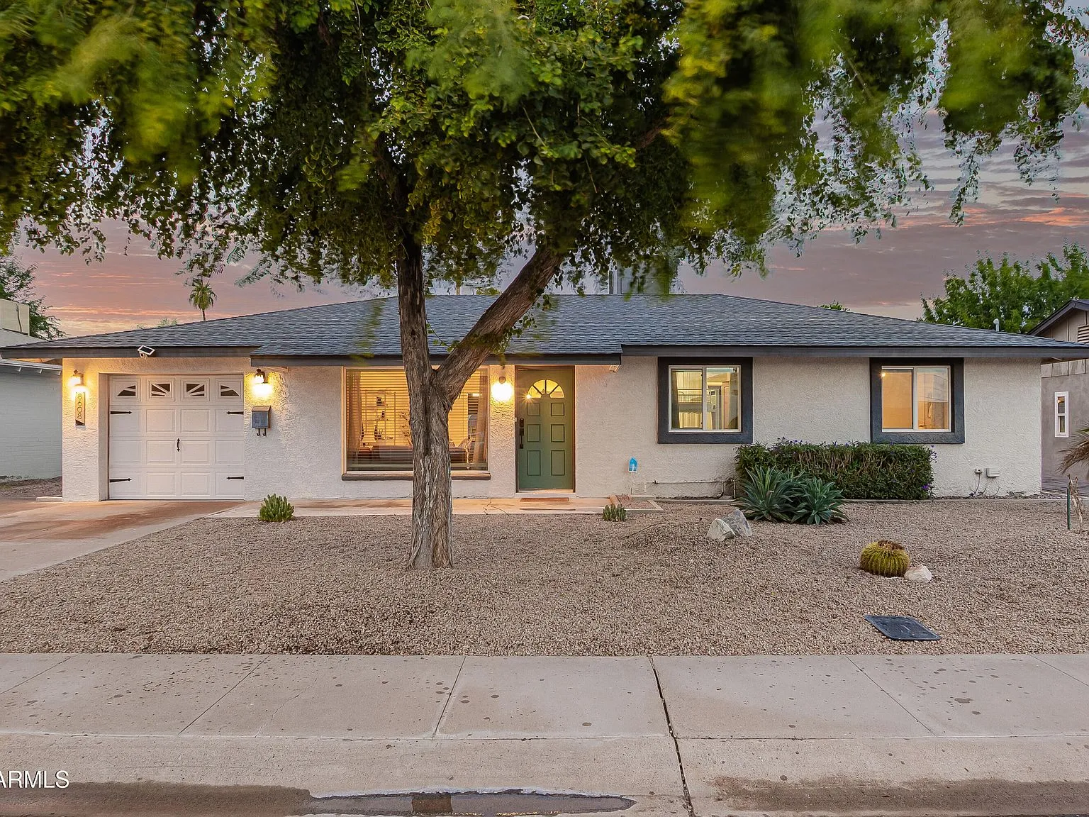 8608 E Dianna Dr, Scottsdale, AZ 85257 - 2