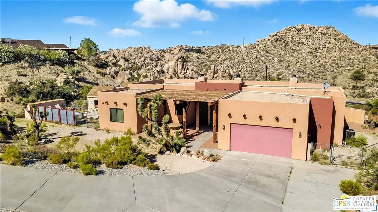 5935 Buena Suerte Rd, Yucca Valley, CA 92284 - 4