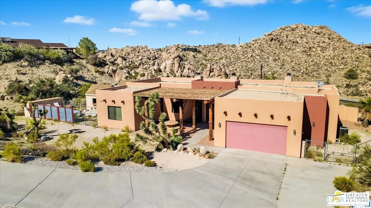 5935 Buena Suerte Rd, Yucca Valley, CA 92284 - 5