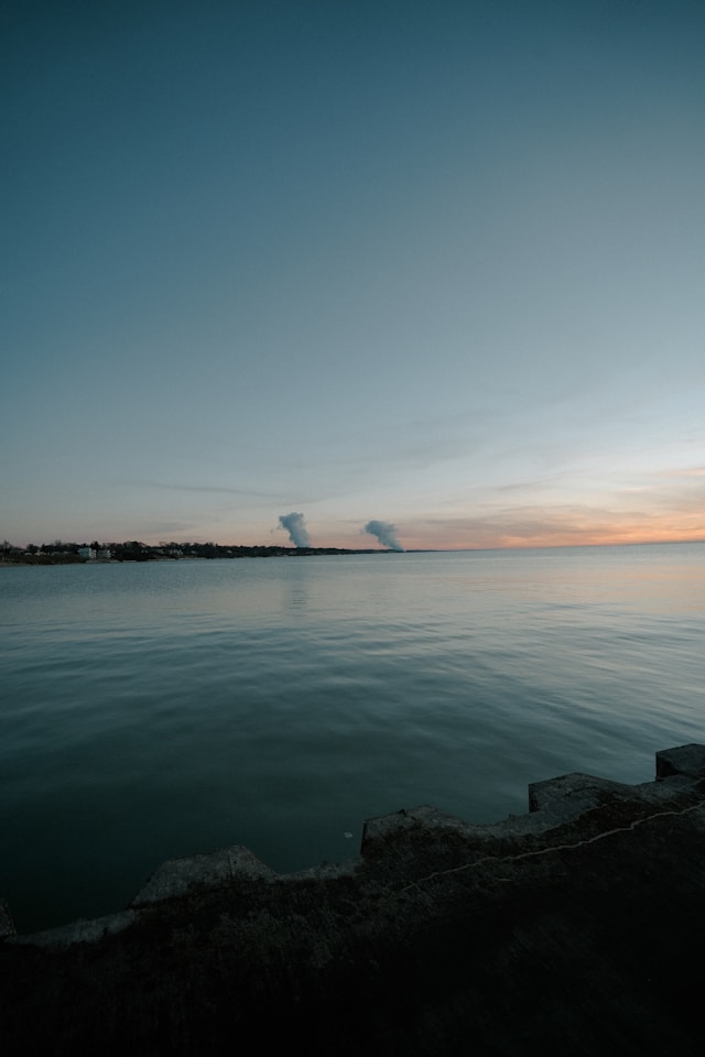 Airbnb Data on 589 Active Vacation Rentals in South Haven