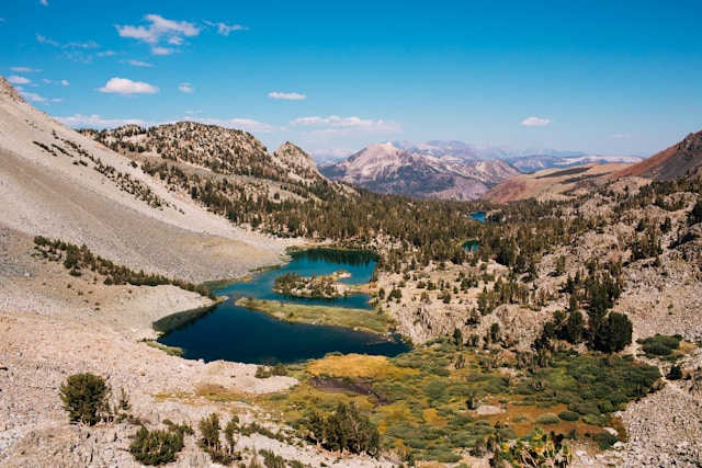 Airbnb Data on 3,410 Active Vacations Rental in Mammoth Lakes