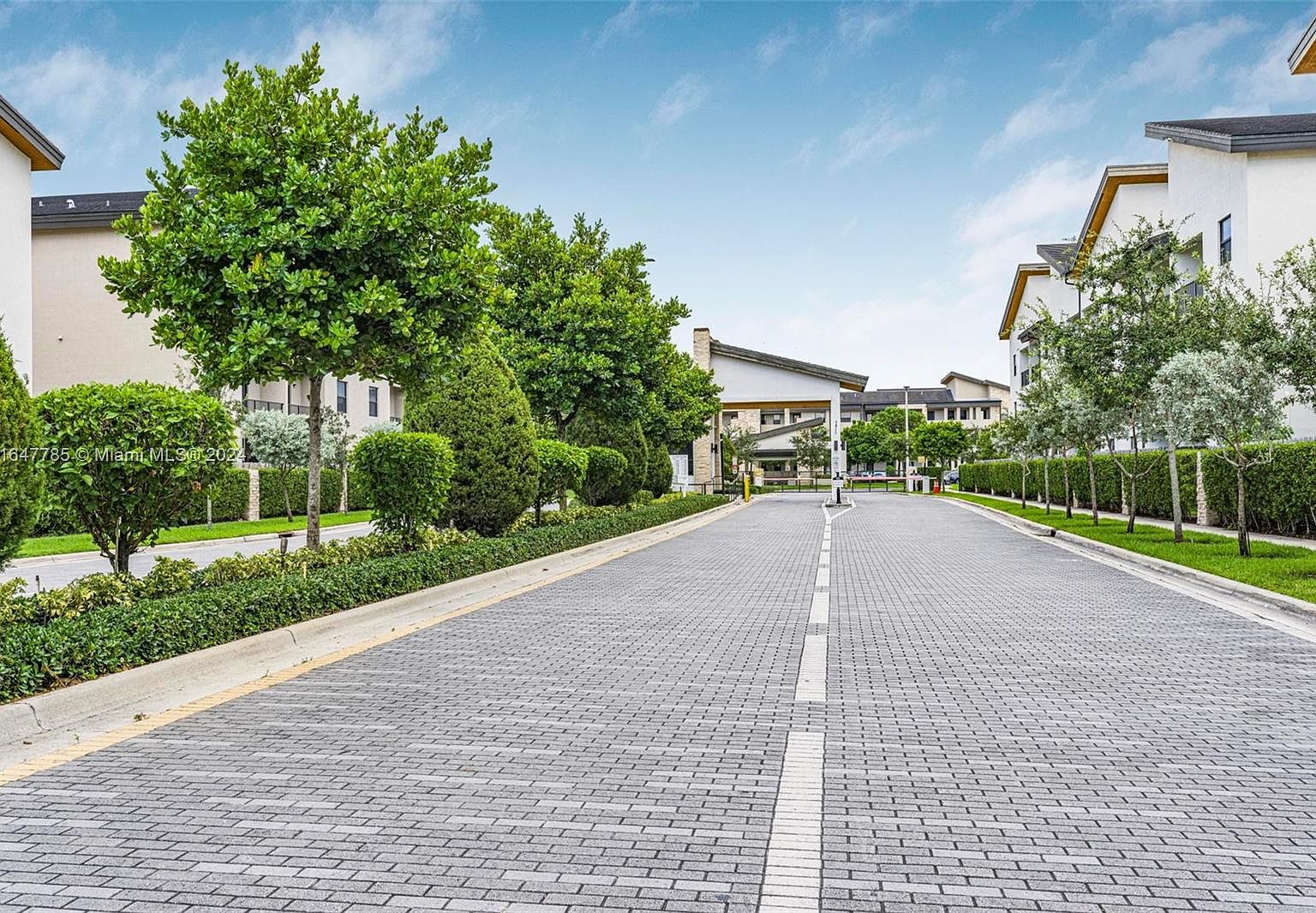 7865 NW 104th Ave APT 33, Doral, FL 33178 - 3