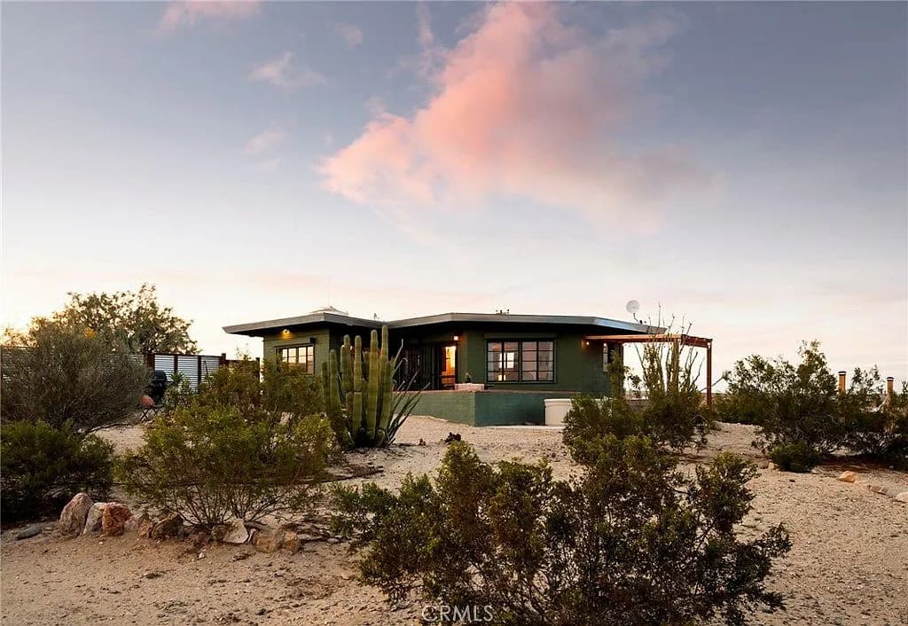 Unique dome house in Joshua Tree desert