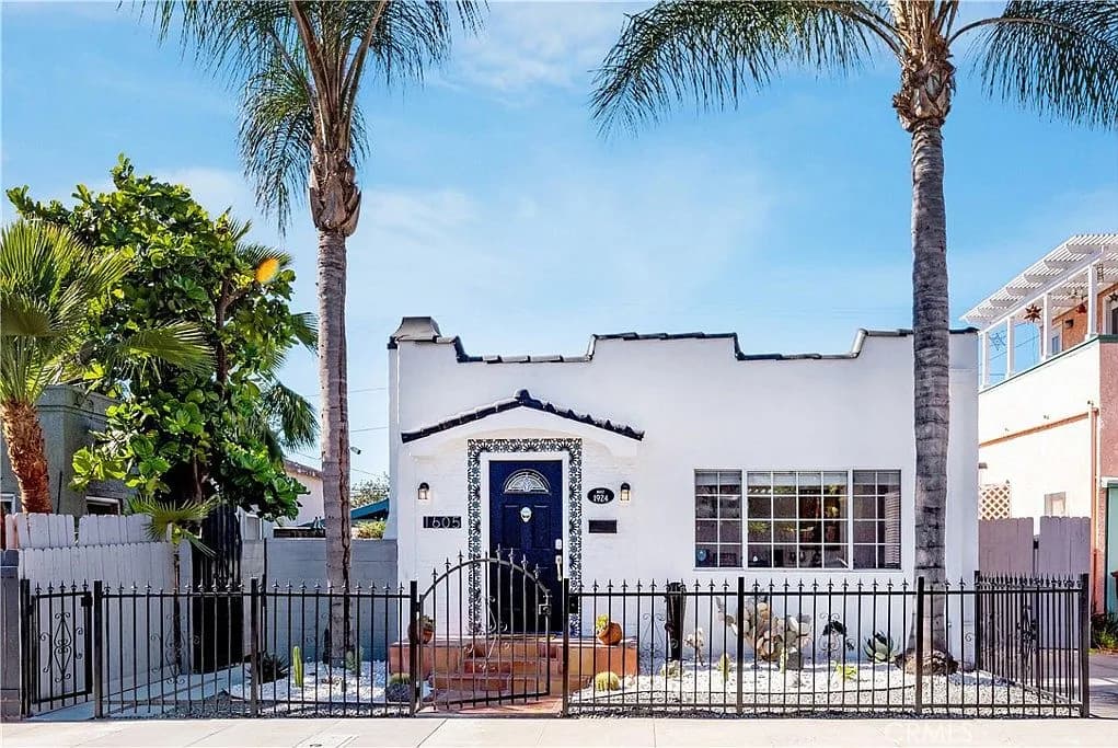 1605 Hile Ave, Long Beach, CA 90804 - 4
