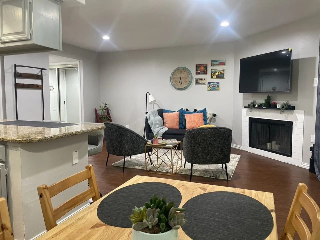 2505 Wedglea Dr #230, Dallas, TX 75211 - 4