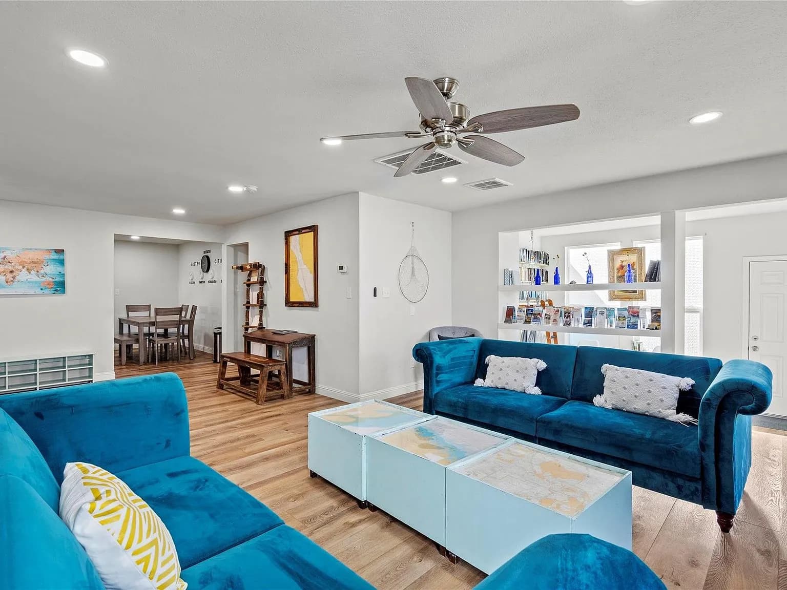 5327 Borden Ave, Galveston, TX 77551 - 5