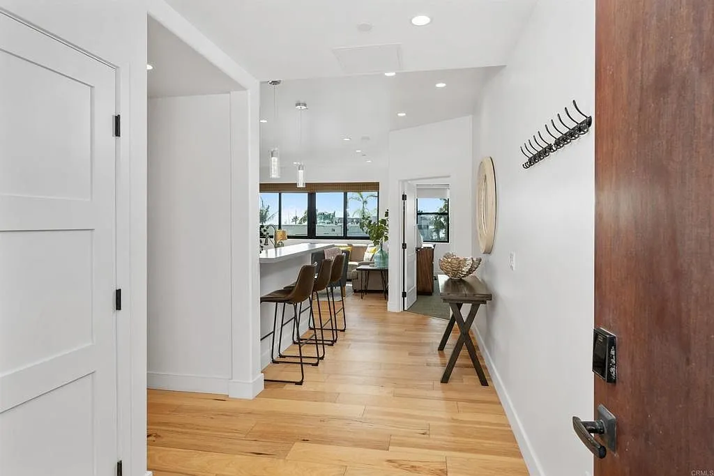 5656 La Jolla Blvd #3, La Jolla, CA 92037 - 3