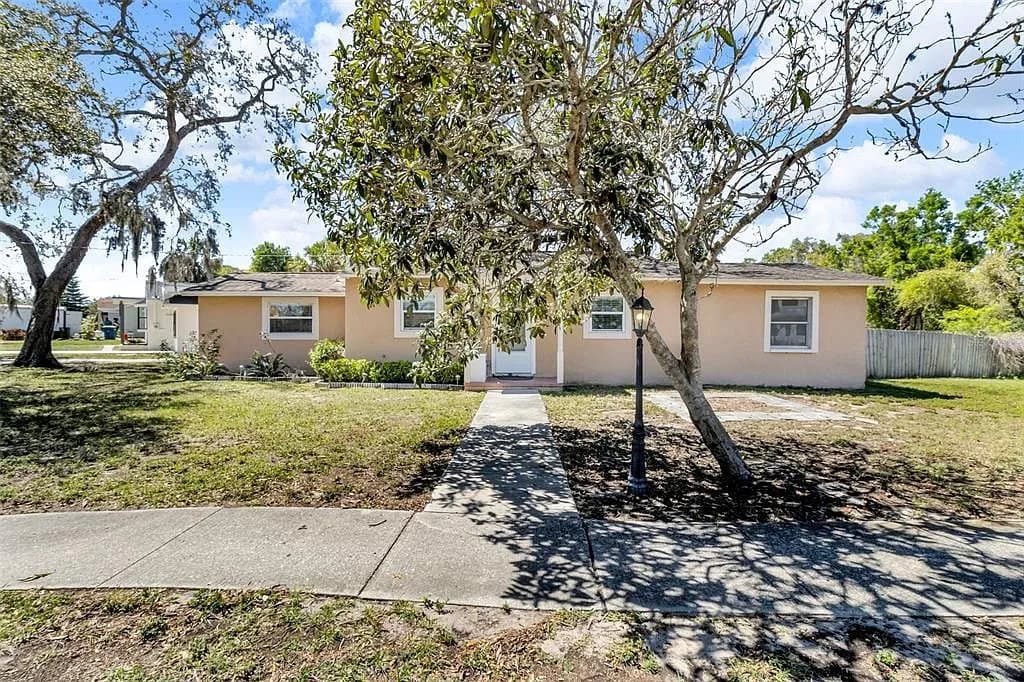 1796 Harbor Dr, Clearwater, FL 33755 - 2