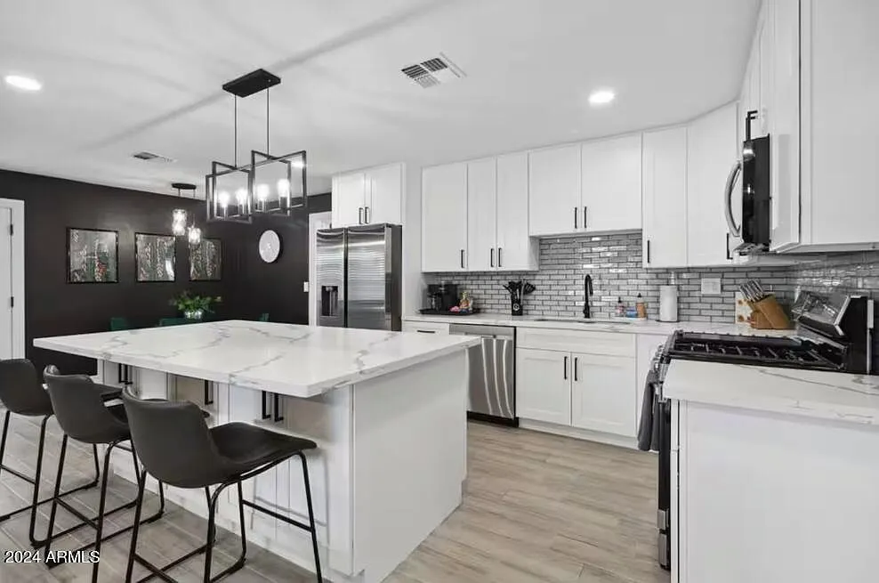 2401 N 37th St, Phoenix, AZ 85008 - 3