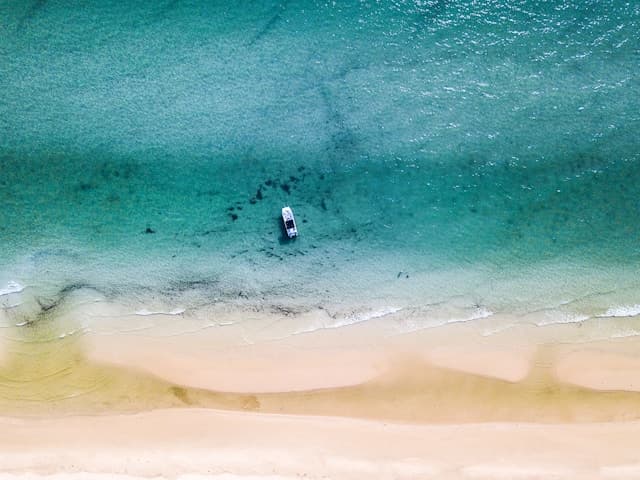 Airbnb Data on 2,535 Active Vacation Rentals in Marco Island