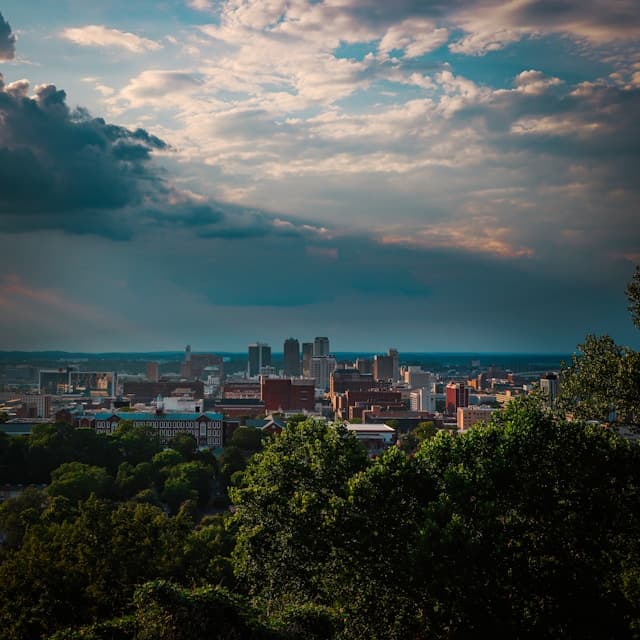 Airbnb Rental Market in Birmingham, AL
