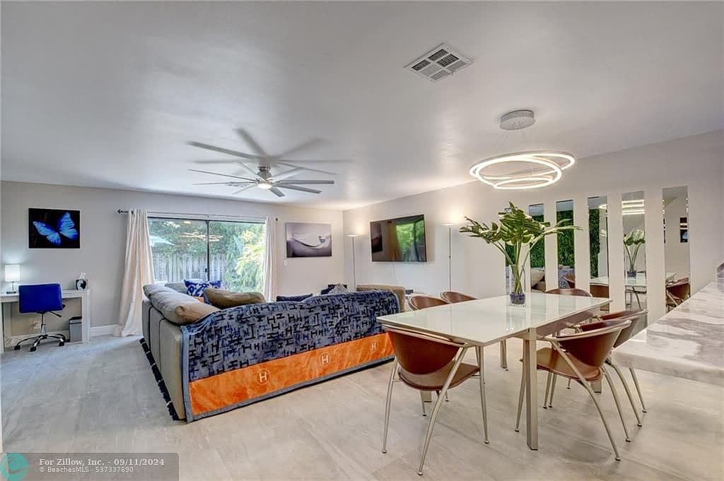 246 Avenue L, Delray Beach, FL 33483 - 5
