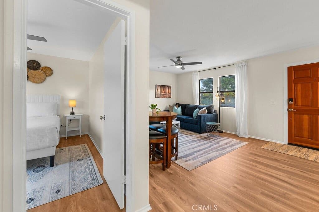 1033 E Santa Clara St, Ventura, CA, 93001 - 5
