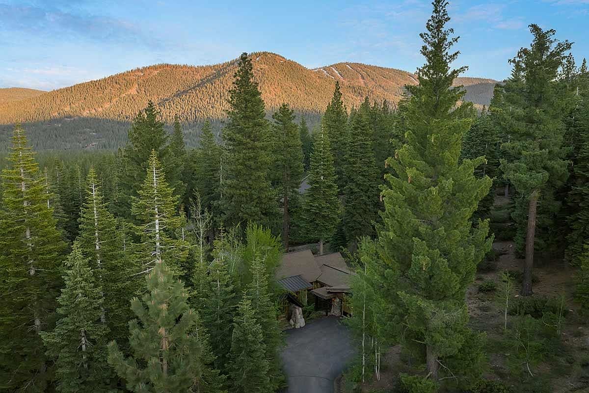 10936 Olana Dr, Truckee, CA, 96161 - 4
