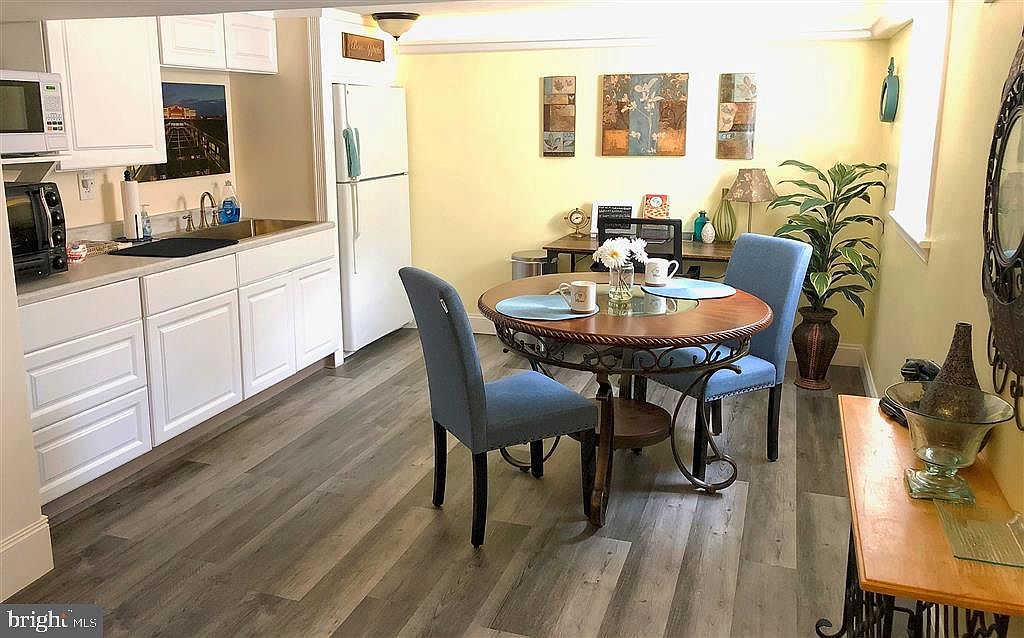 1303 Saddleback Rd, Pikesville, MD, 21208 - 2