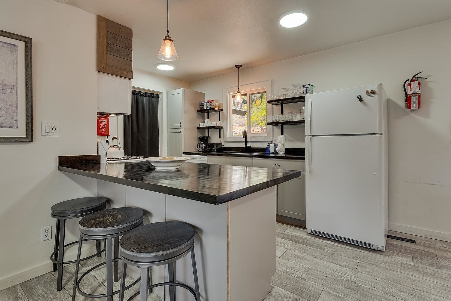1335 N North Lake Blvd, Tahoe City, CA, 96145 - 4