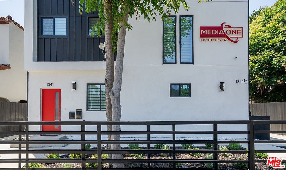 1341 N Mariposa Ave, Los Angeles, CA, 90027 - 2