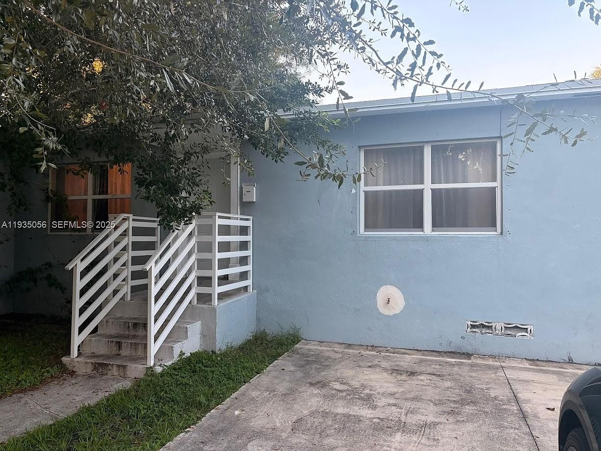 1431 Fletcher St, Hollywood, FL, 33020 - 3