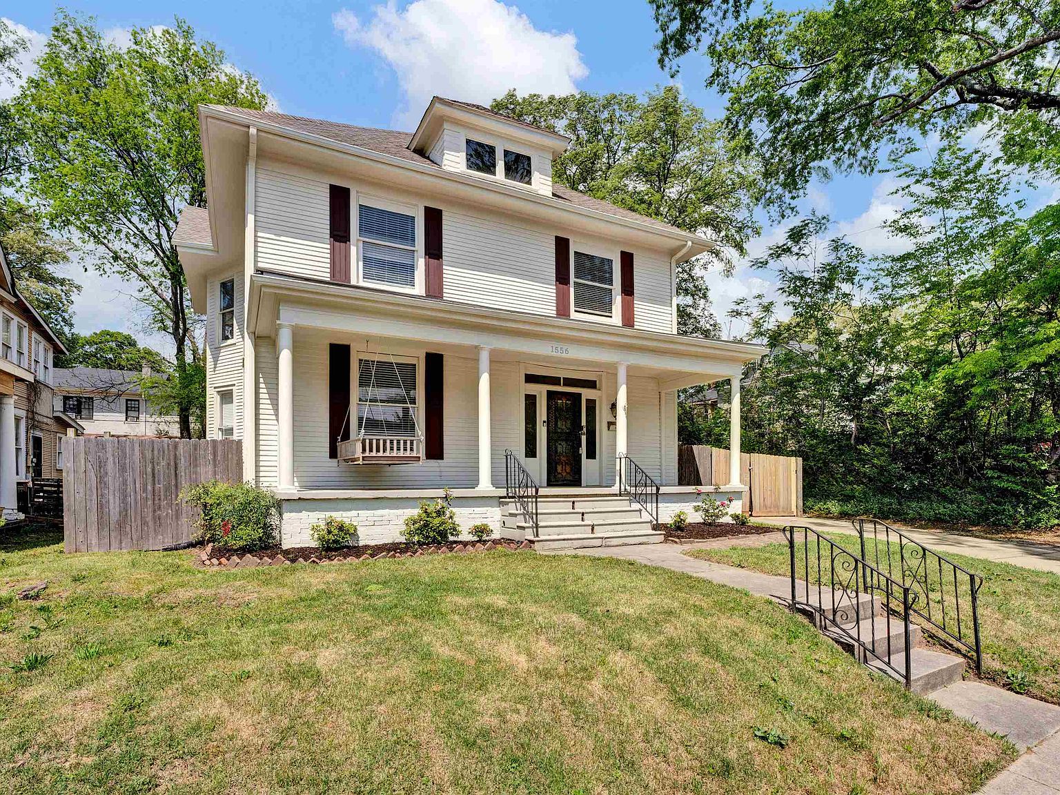 1556 Court Ave, Memphis, TN, 38104 - 2