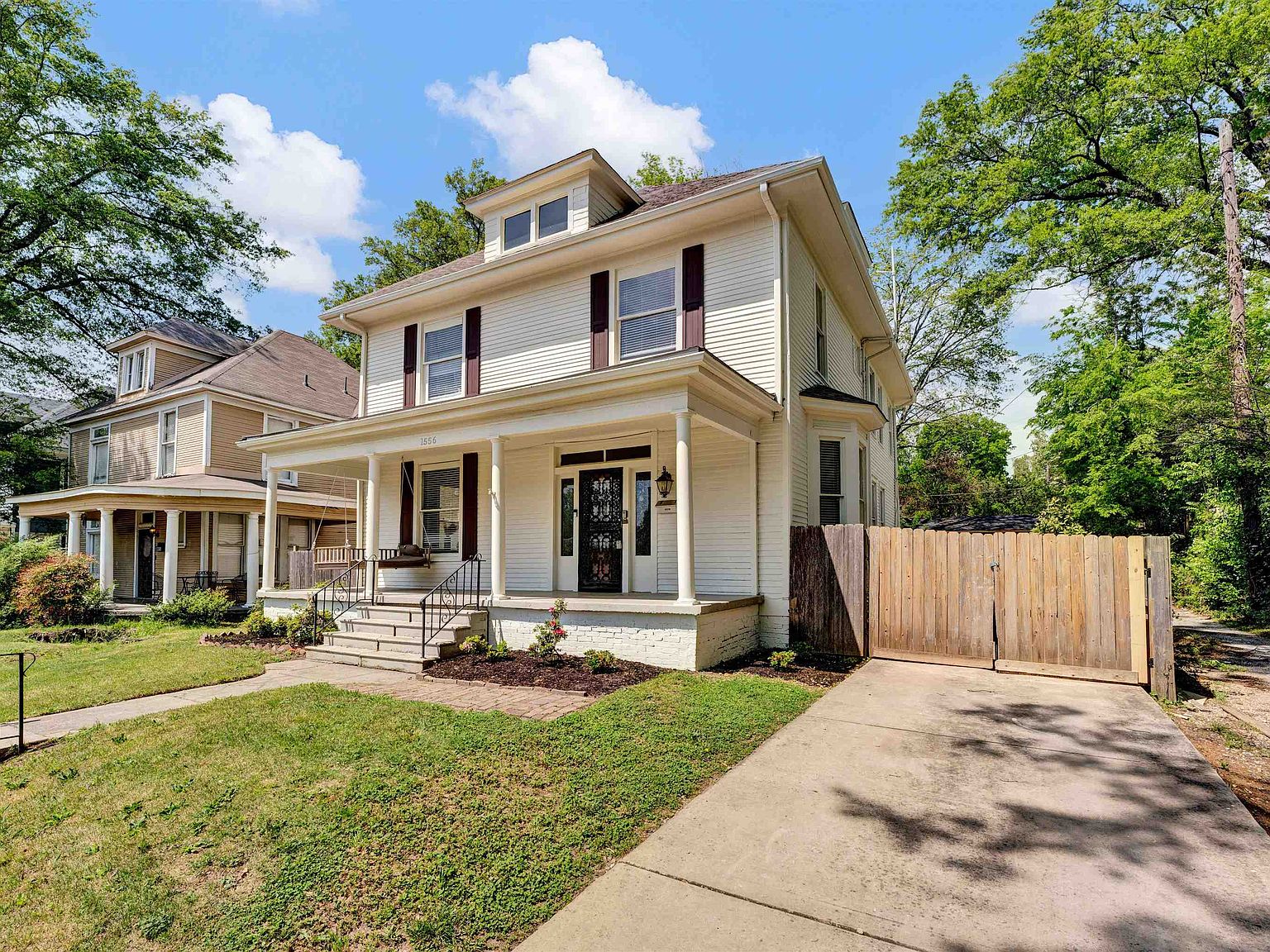 1556 Court Ave, Memphis, TN, 38104 - 3