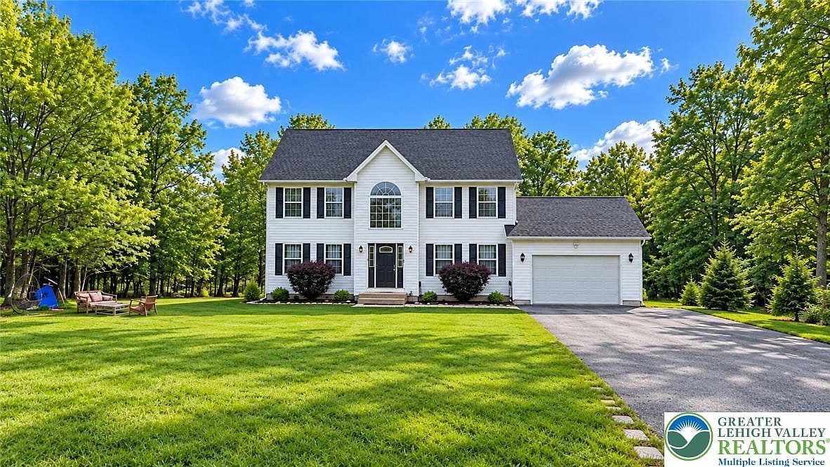 Short-term rental for sale at 169 Lookout Dr, Albrightsville, PA, 18210