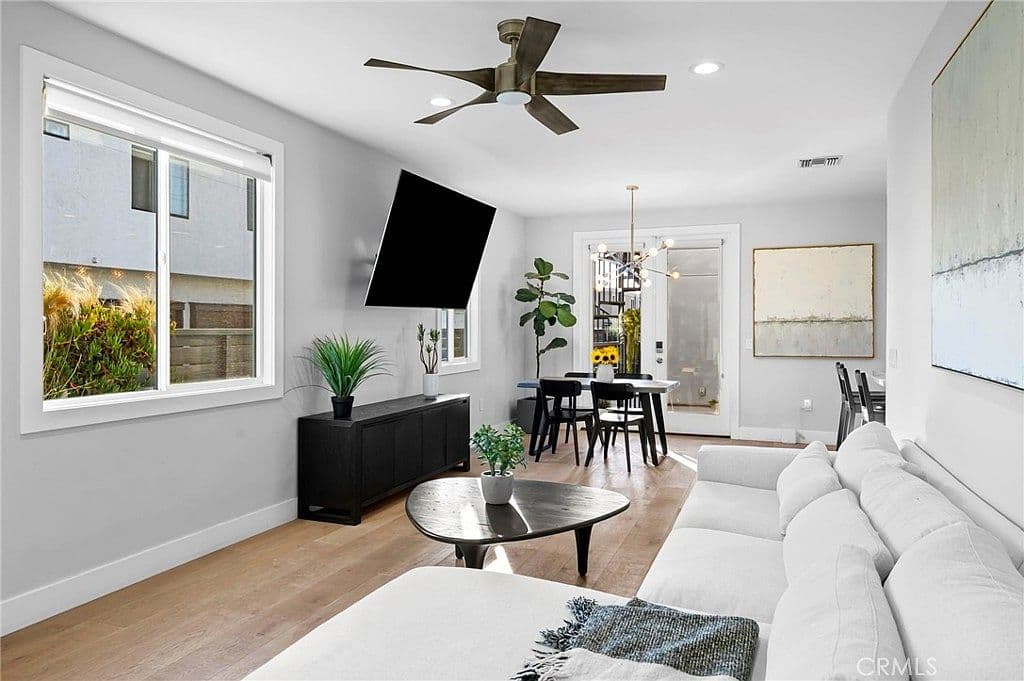 1776 Cable St, San Diego, CA, 92107 - 4