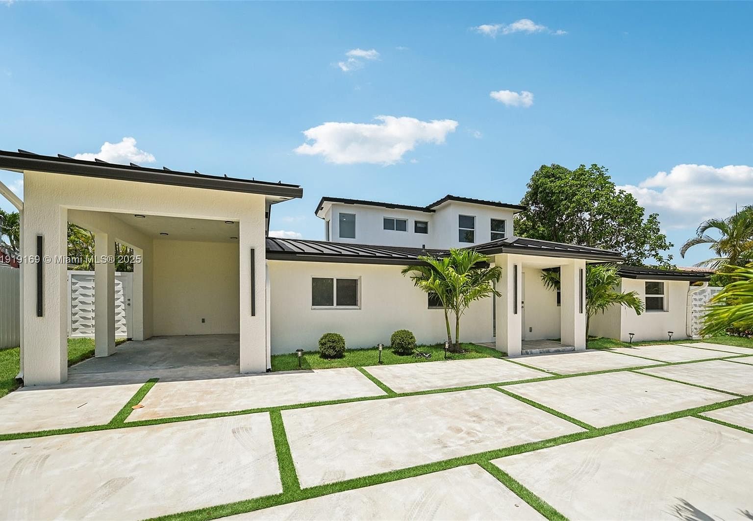 2001 SW 23rd Ave, Fort Lauderdale, FL, 33312 - 5