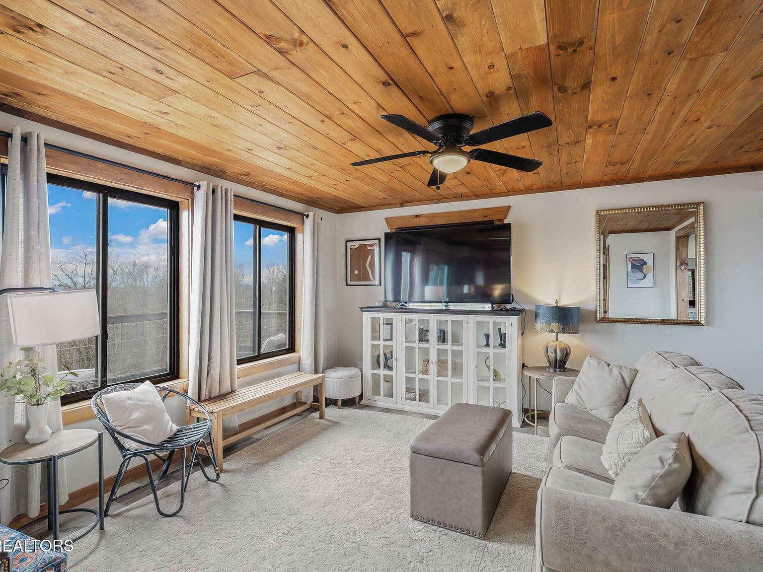 2138 Kerr Rd, Sevierville, TN, 37876 - 4
