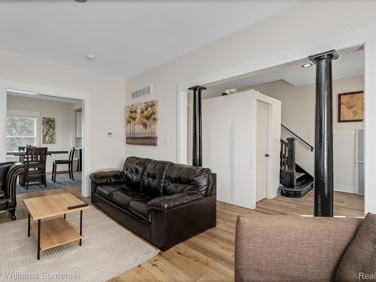 220 W Buena Vista St, Highland Park, MI, 48203 - 3