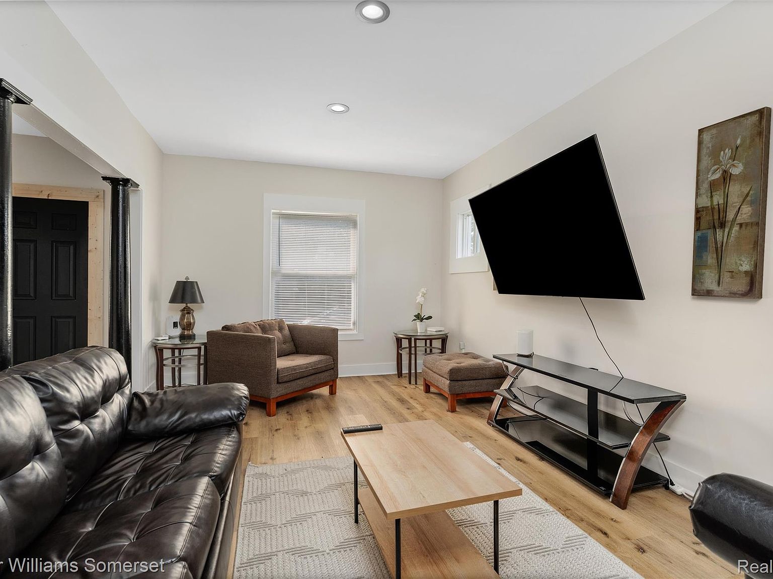 220 W Buena Vista St, Highland Park, MI, 48203 - 5