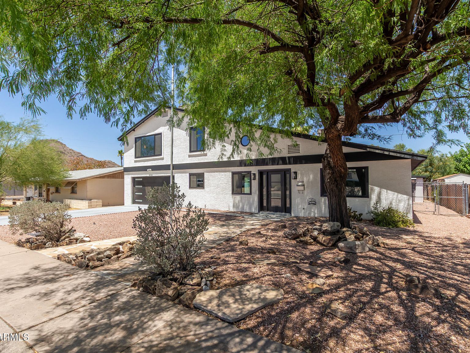 2210 E EVERETT Drive, Phoenix, AZ, 85022 - 3