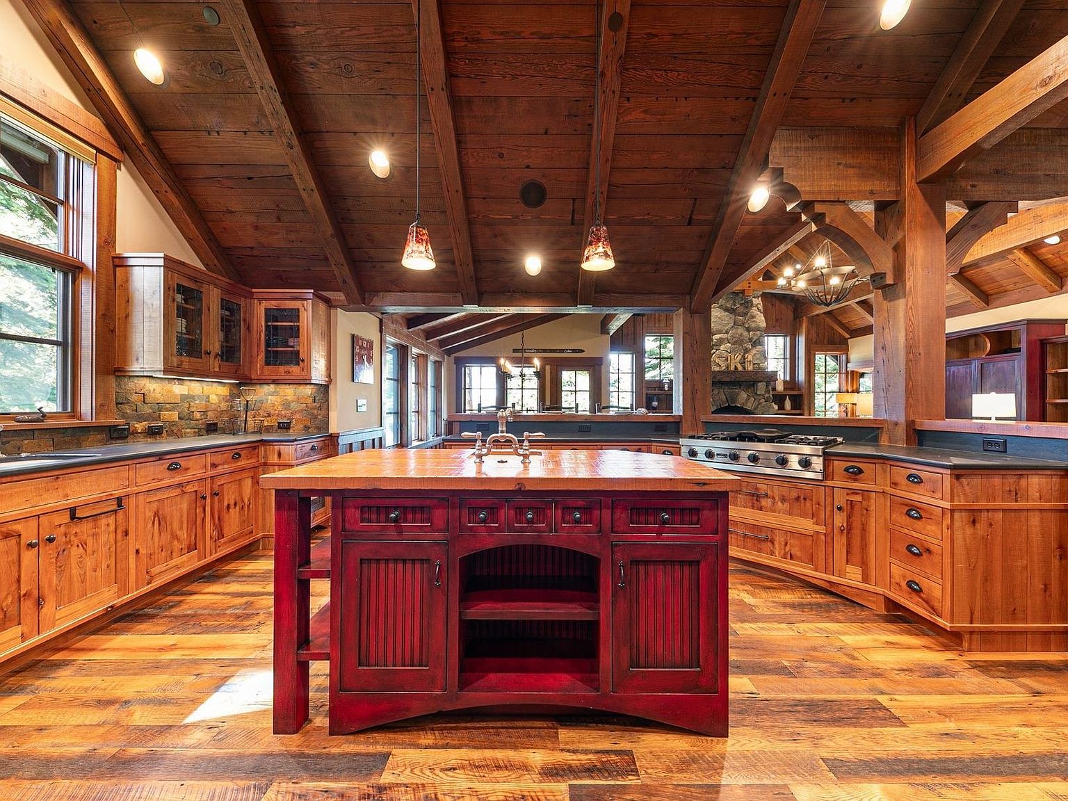 2326 Overlook Pl, Truckee, CA, 96161 - 4