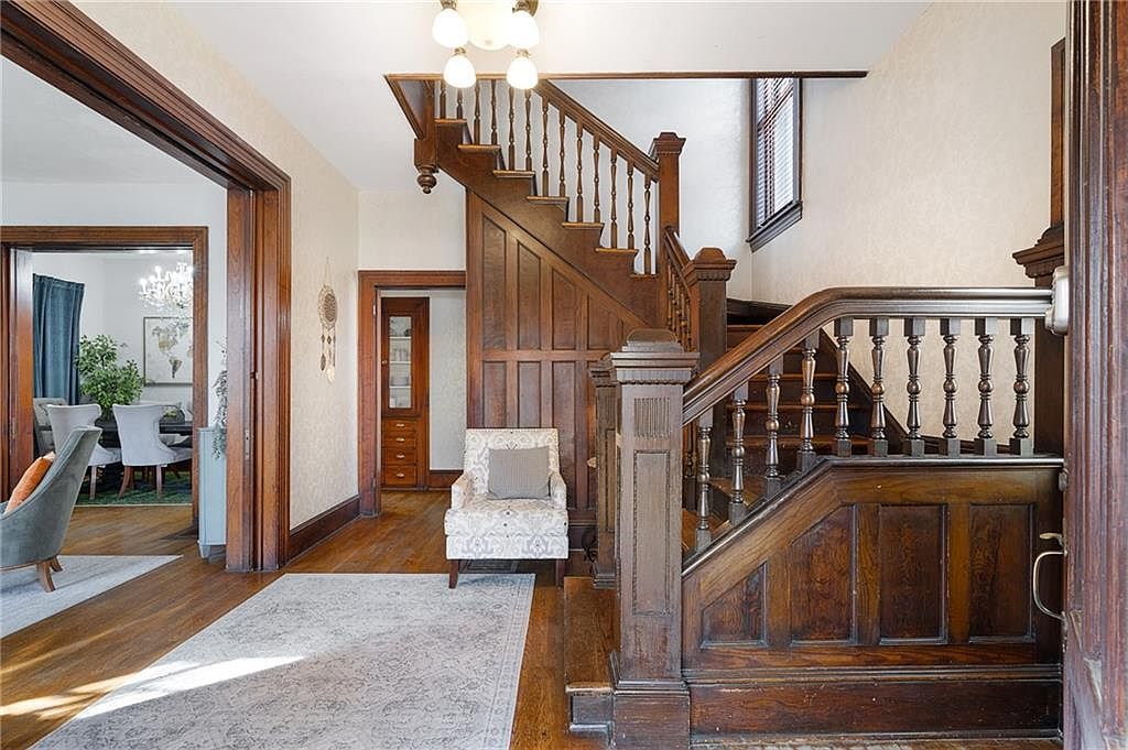 2538 Holmes St, Kansas City, MO, 64108 - 4