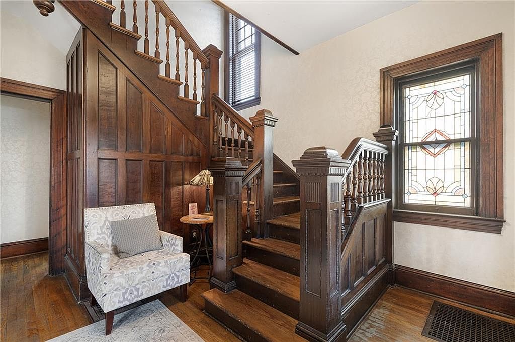 2538 Holmes St, Kansas City, MO, 64108 - 5