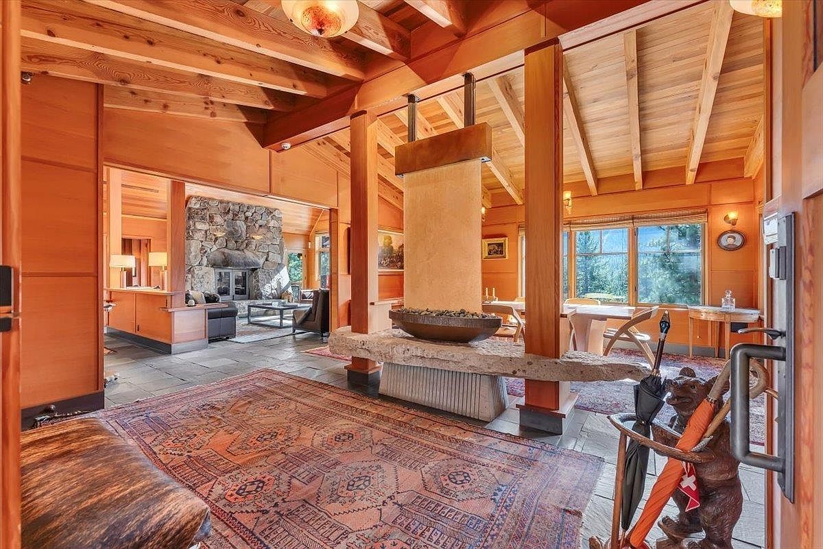 260 Laura Knight, Truckee, CA, 96161 - 5