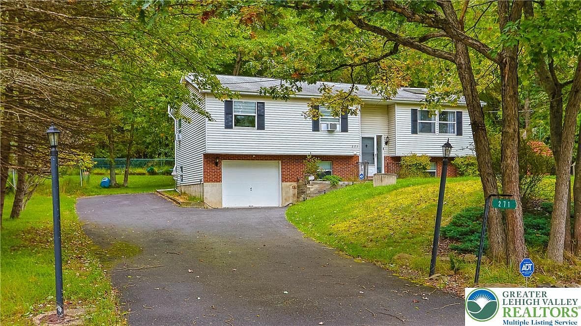 Short-term rental for sale at 271 N Shore Dr, Albrightsville, PA, 18210