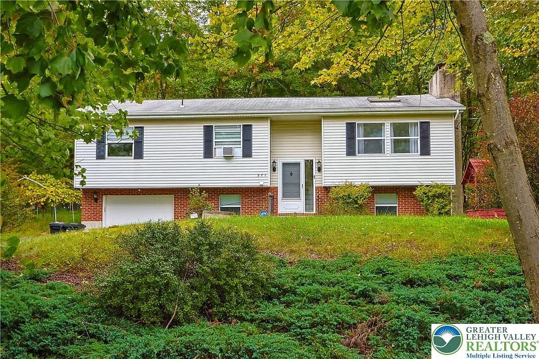 271 N Shore Dr, Albrightsville, PA, 18210 - 2