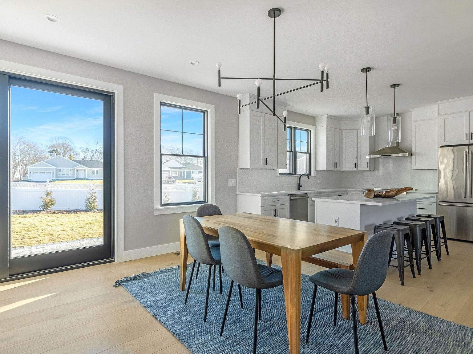 285 Sandy Beach Rd, Greenport, NY, 11944 - 5