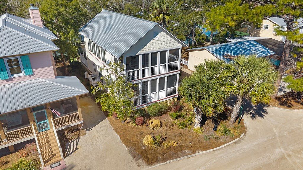 307 Winslow St, Steinhatchee, FL, 32359 - 4