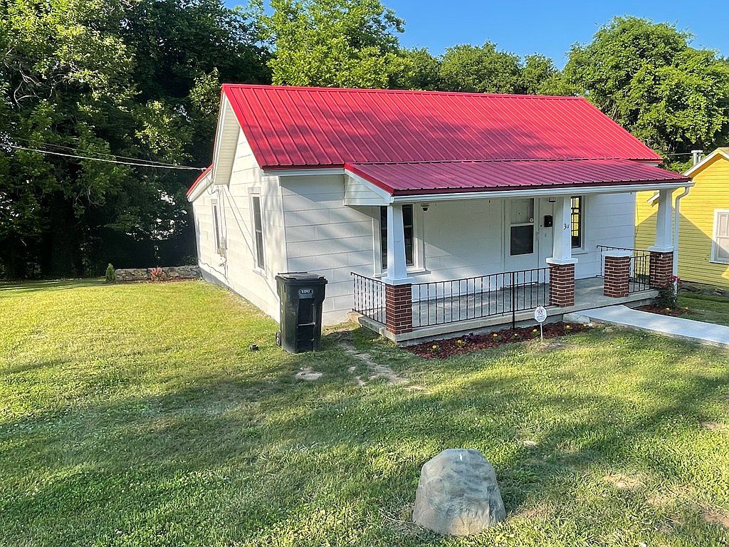 311 Plum St, Danville, VA, 24540 - 5