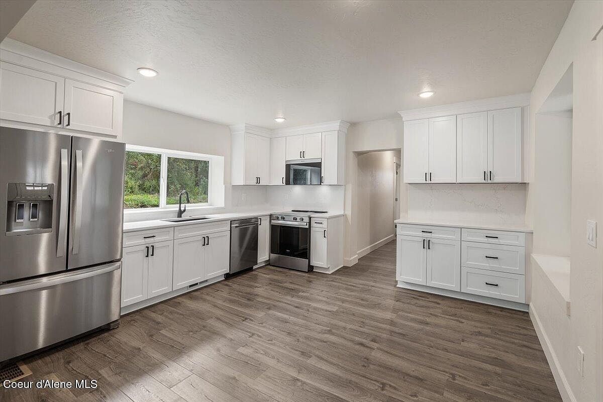 326 Park St, Mullan, ID, 83846 - 4