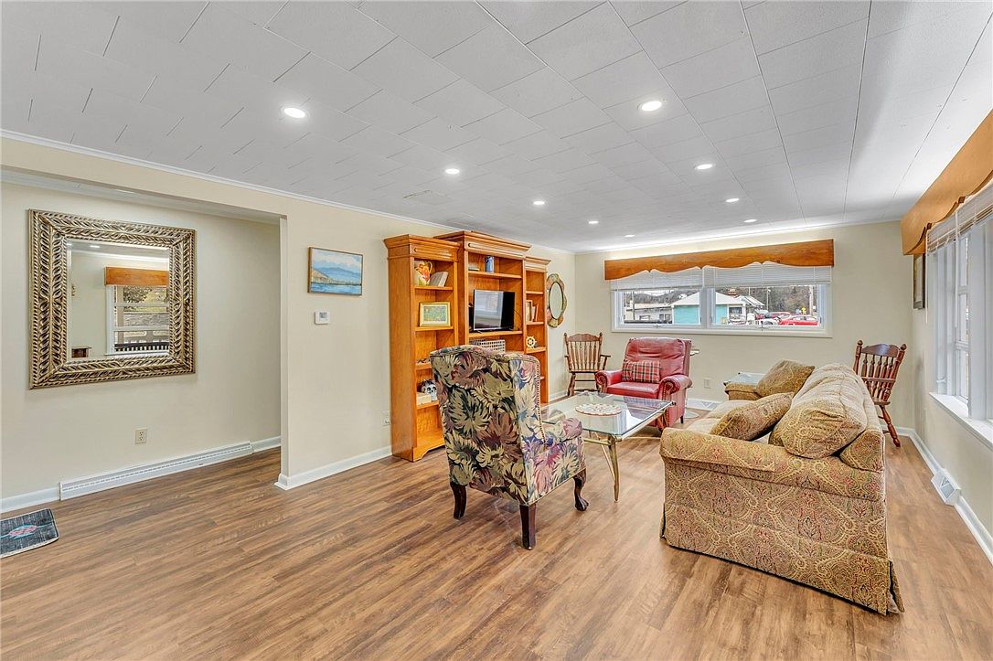 38 Oak St, Deposit, NY, 13754 - 4