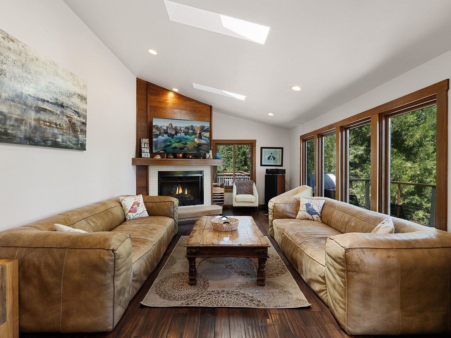 3925 N Lake Blvd, Carnelian Bay, CA, 96140 - 2